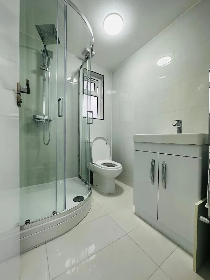 Homestay Blue Rain 2 Apartment London